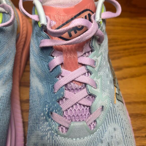 Hoka One One Mach 6 Women's Size 9.5B Running Shoes Gray Pink - Picture 8 of 9